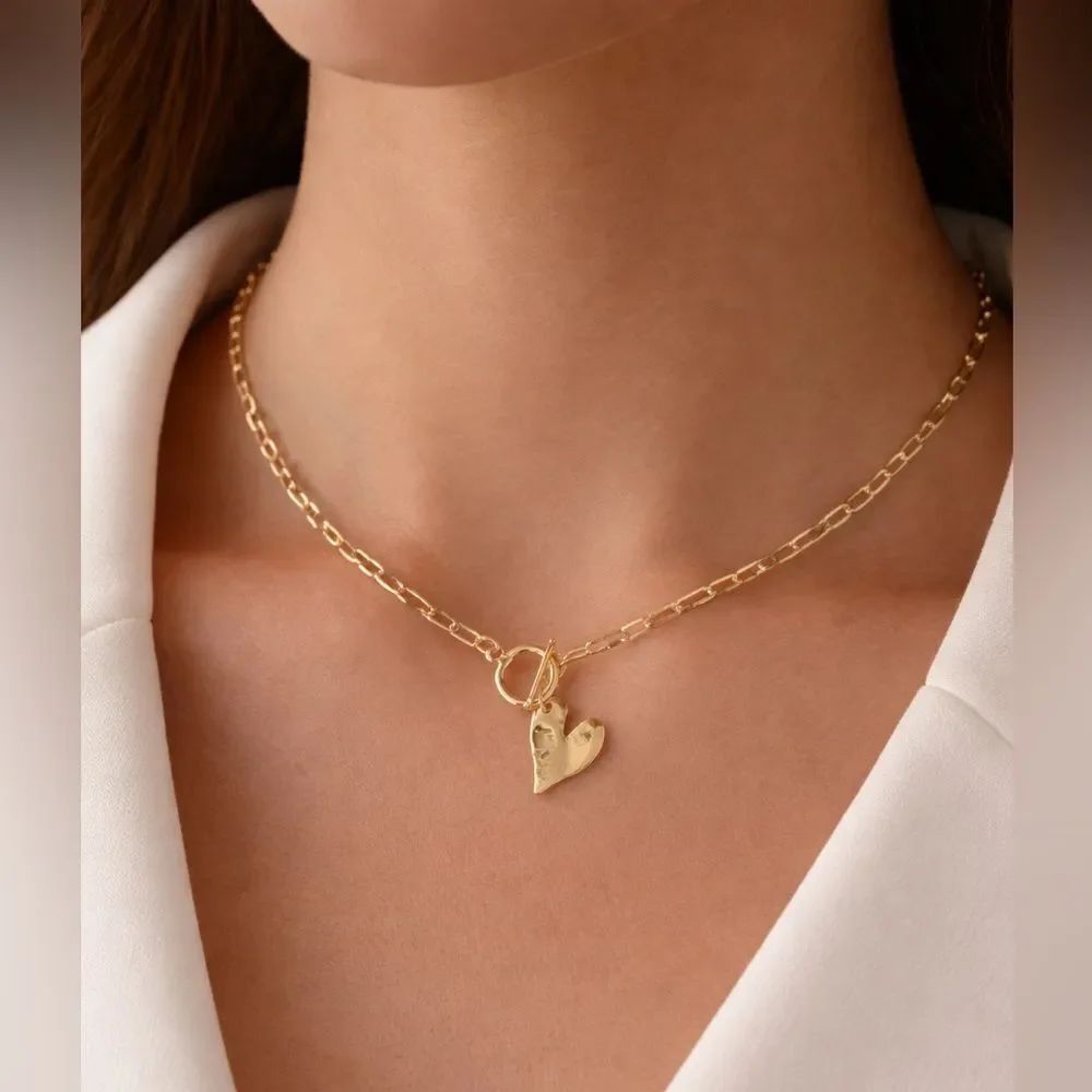 Gold Heart Pendant Link Necklace A1648